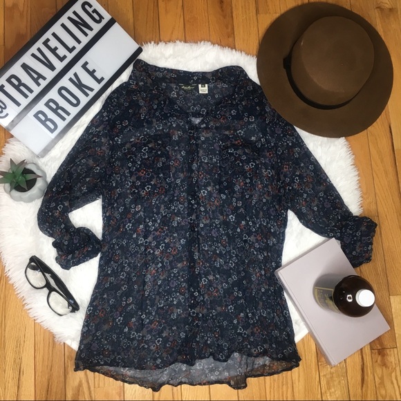 Eddie Bauer Tops - Eddie Bauer Sheer Button Front Blouse with Collar